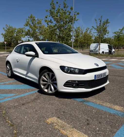Volkswagen Scirocco blanco comprado con Nuvrea